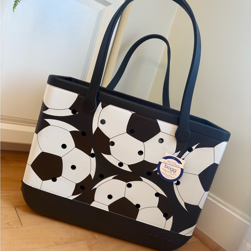 *SOLD* BOGG BAG new XL Soccer Tote